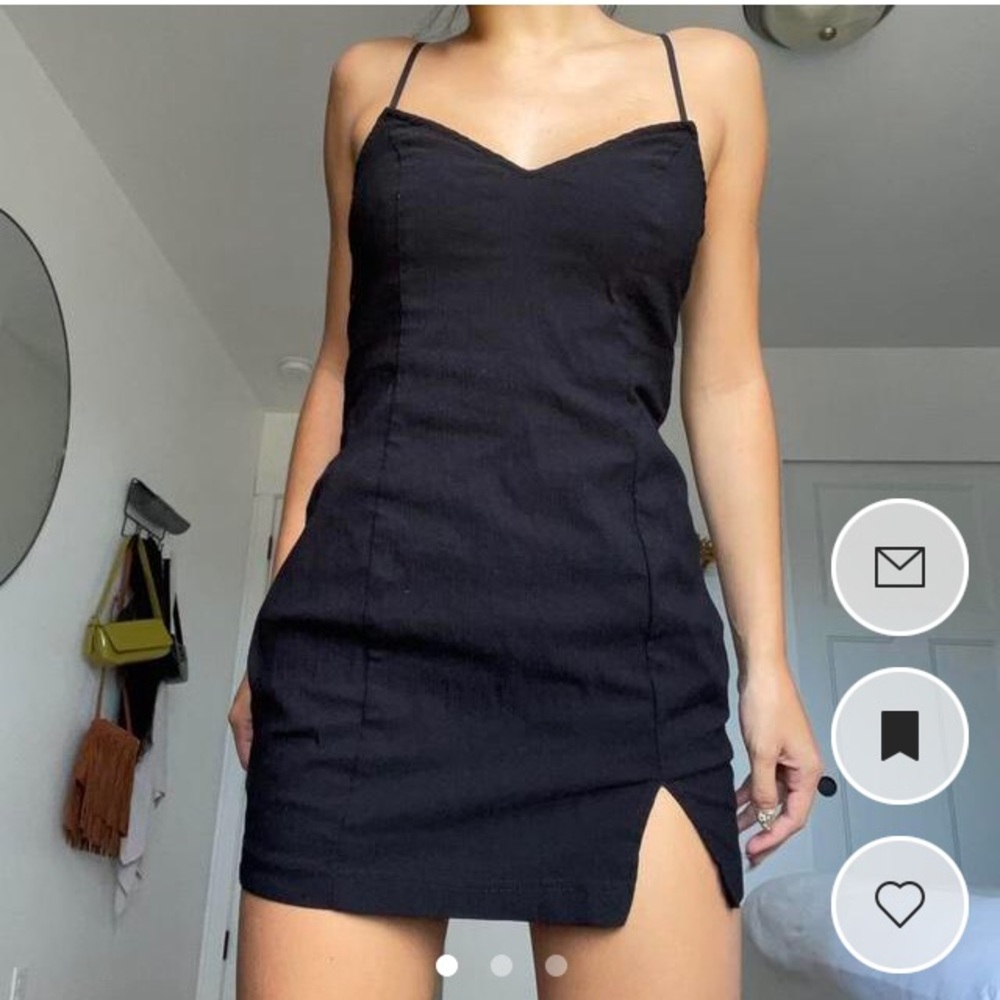 UO Sweetheart Mini Dress w/ Slit